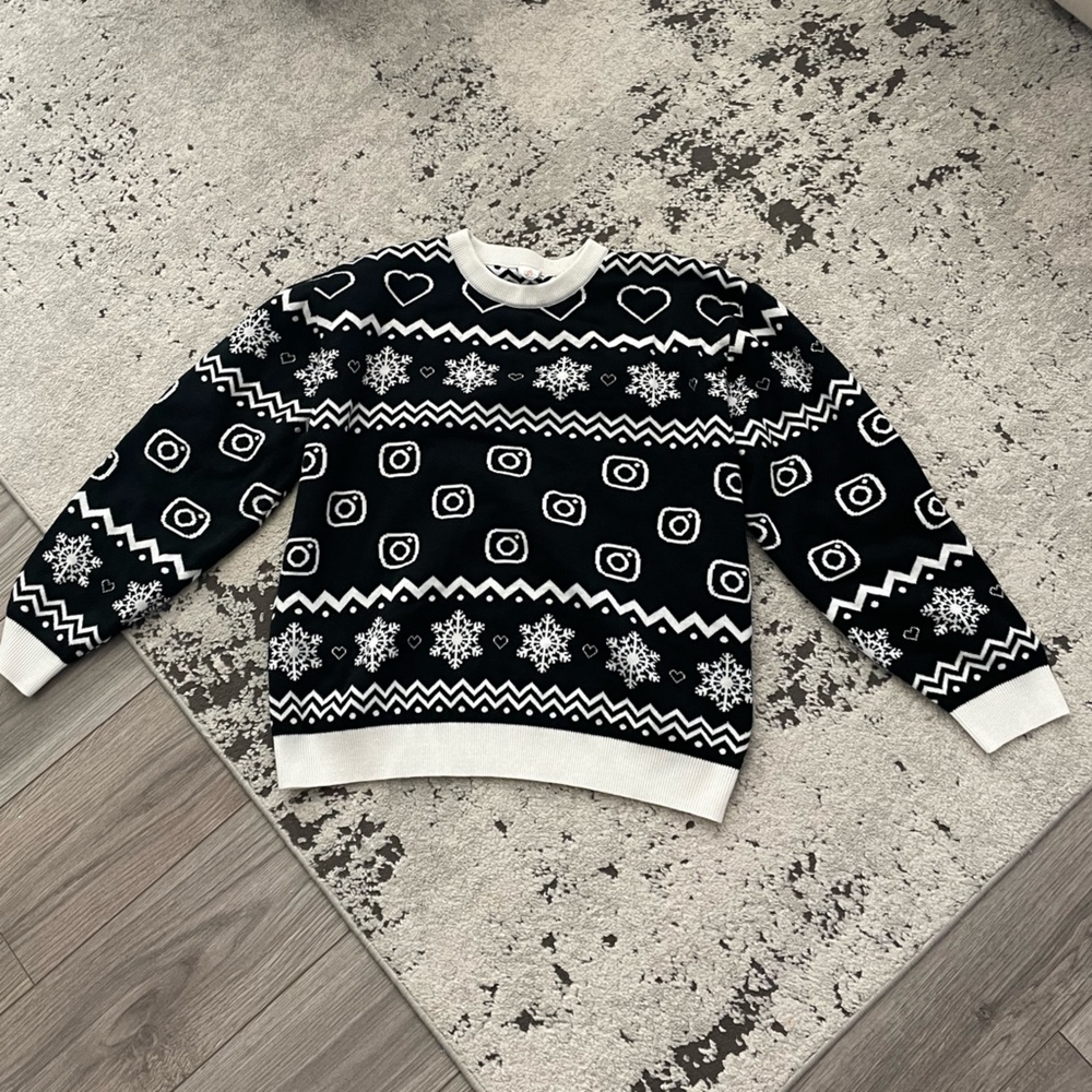 Instagram Sweater - Size XL (runs small)